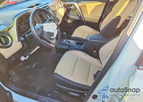 2017 Toyota Rav4 Xle z USA, uszkodzony, nr VIN JTMWFREVXHJ701054